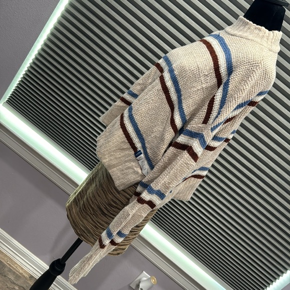 Pullover crop sweater - Picture 2 of 6